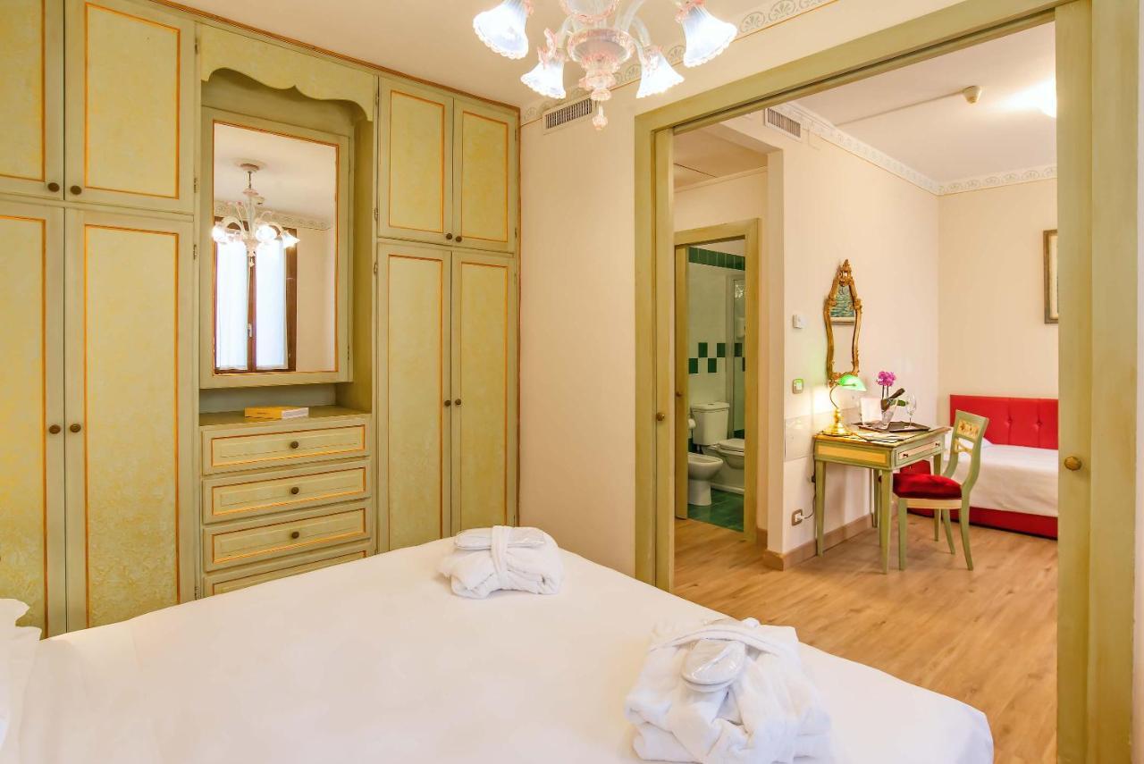 La Fenice Et Des Artistes Veneza